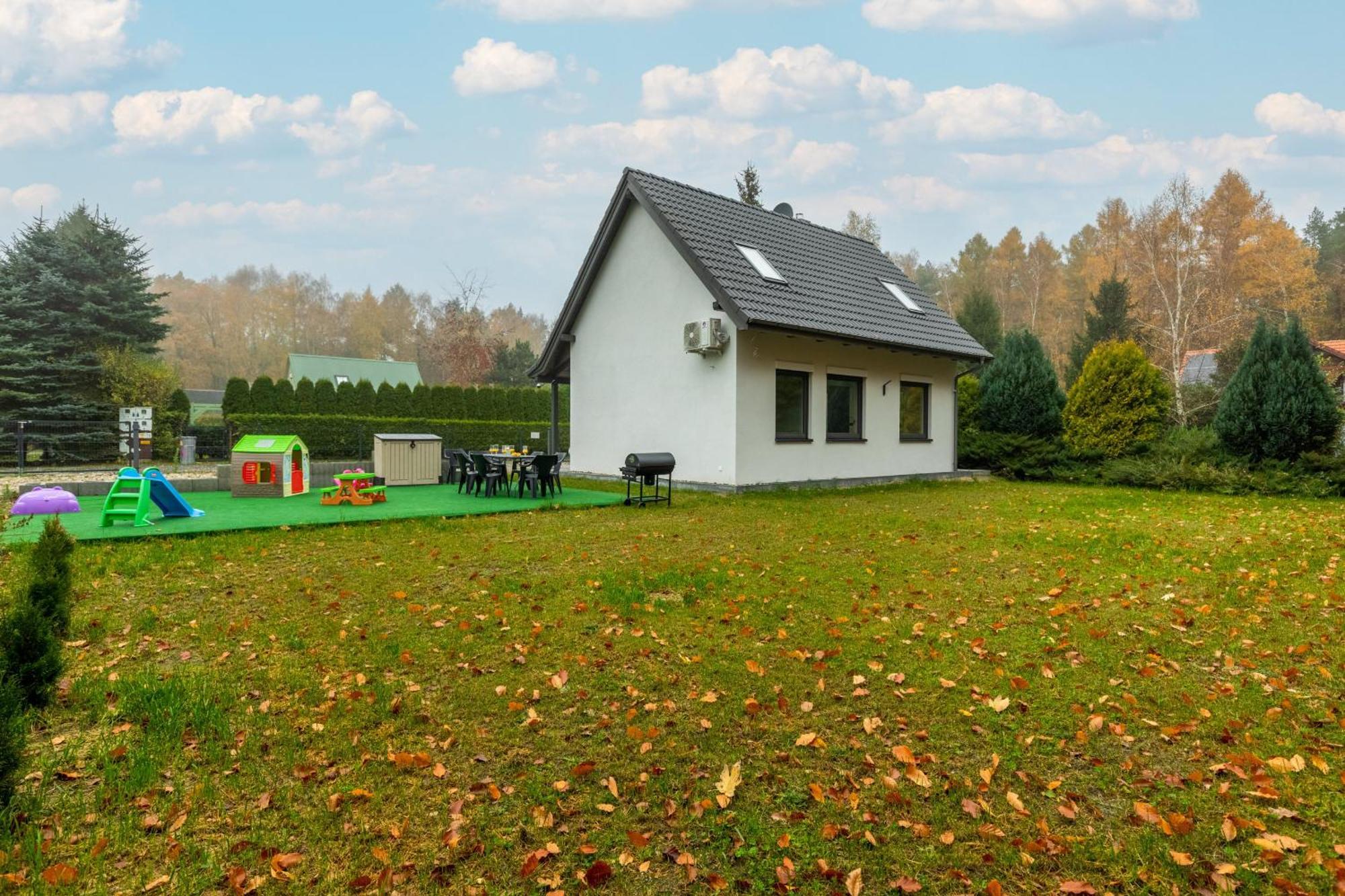Dom Ostoya Wrzosowo - Ogrod, Plac Zabaw & Klimatyzacja By Noclegi Renters Radawka Exterior photo